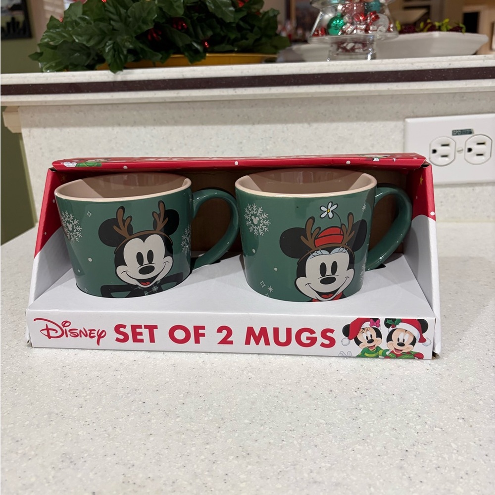 Disney Mickey and Minnie Festive Green Mugs Set